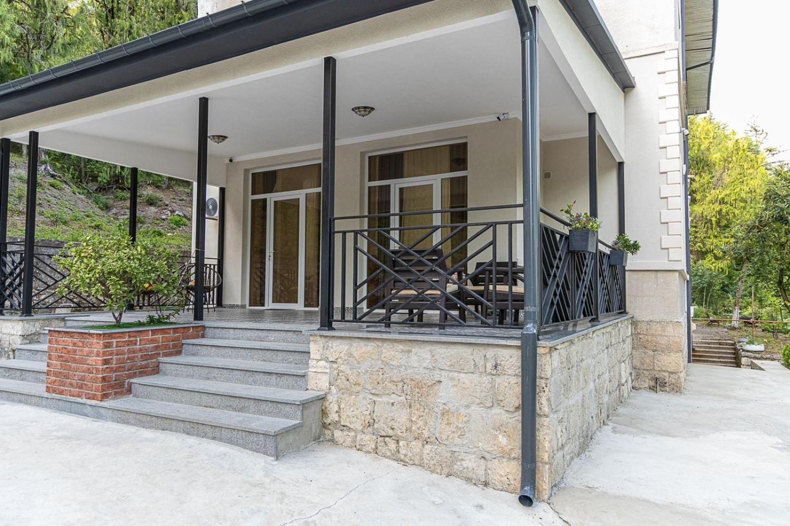 Tskaltubo Apartments ภายนอก รูปภาพ