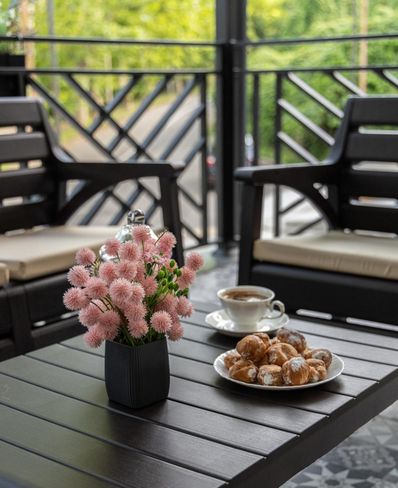 Tskaltubo Apartments ภายนอก รูปภาพ