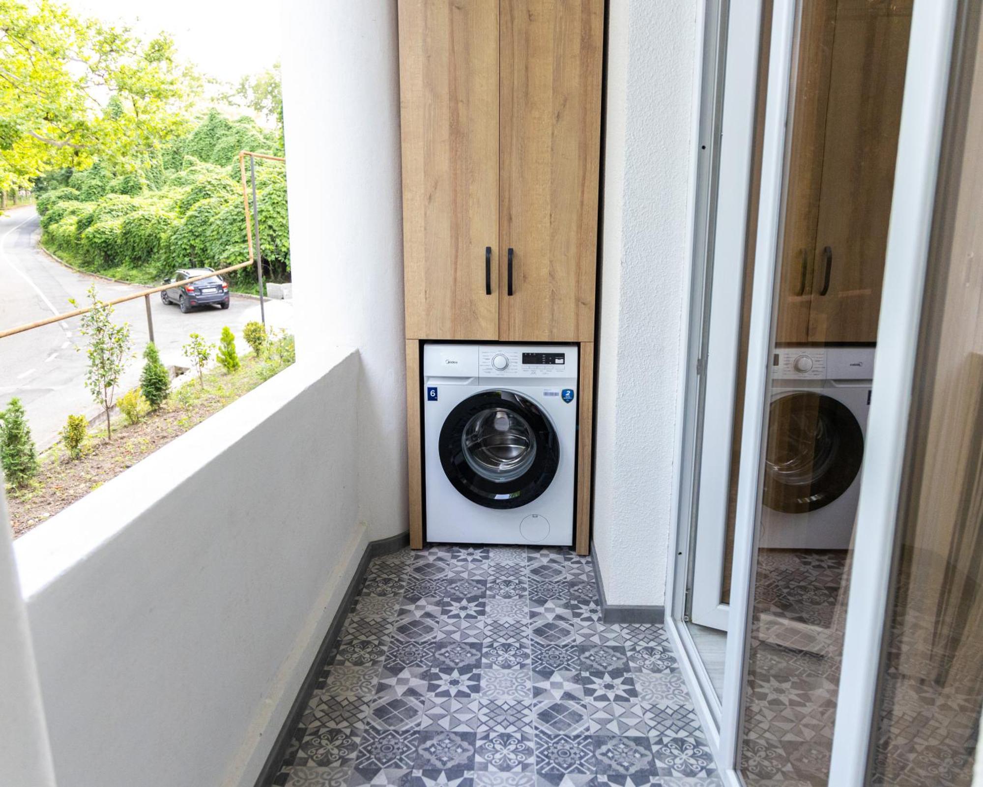 Tskaltubo Apartments ภายนอก รูปภาพ